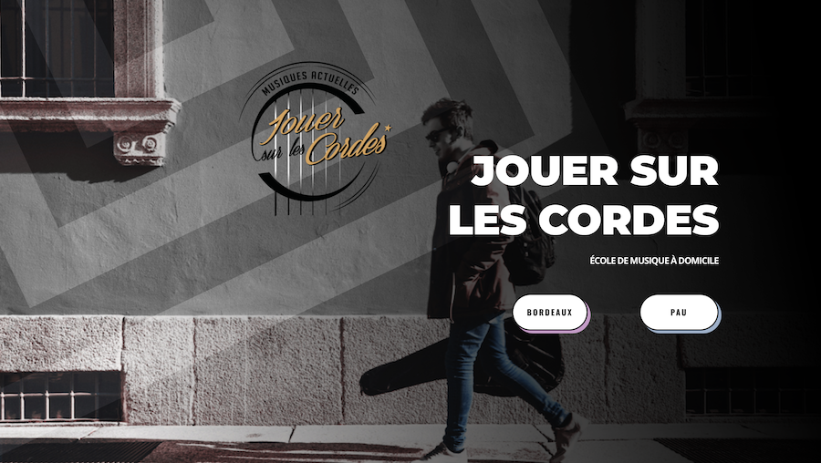 Home jouer sur les cordes